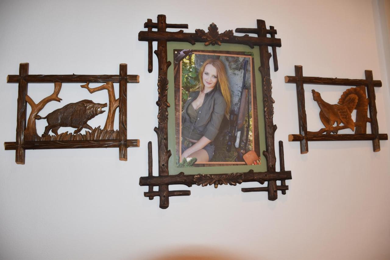 Lovecky Apartman Na Namesti Ve Frenstate Pod Radhostem Frenštát pod Radhoštěm Bagian luar foto